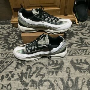 Men's Black and White Sneakers